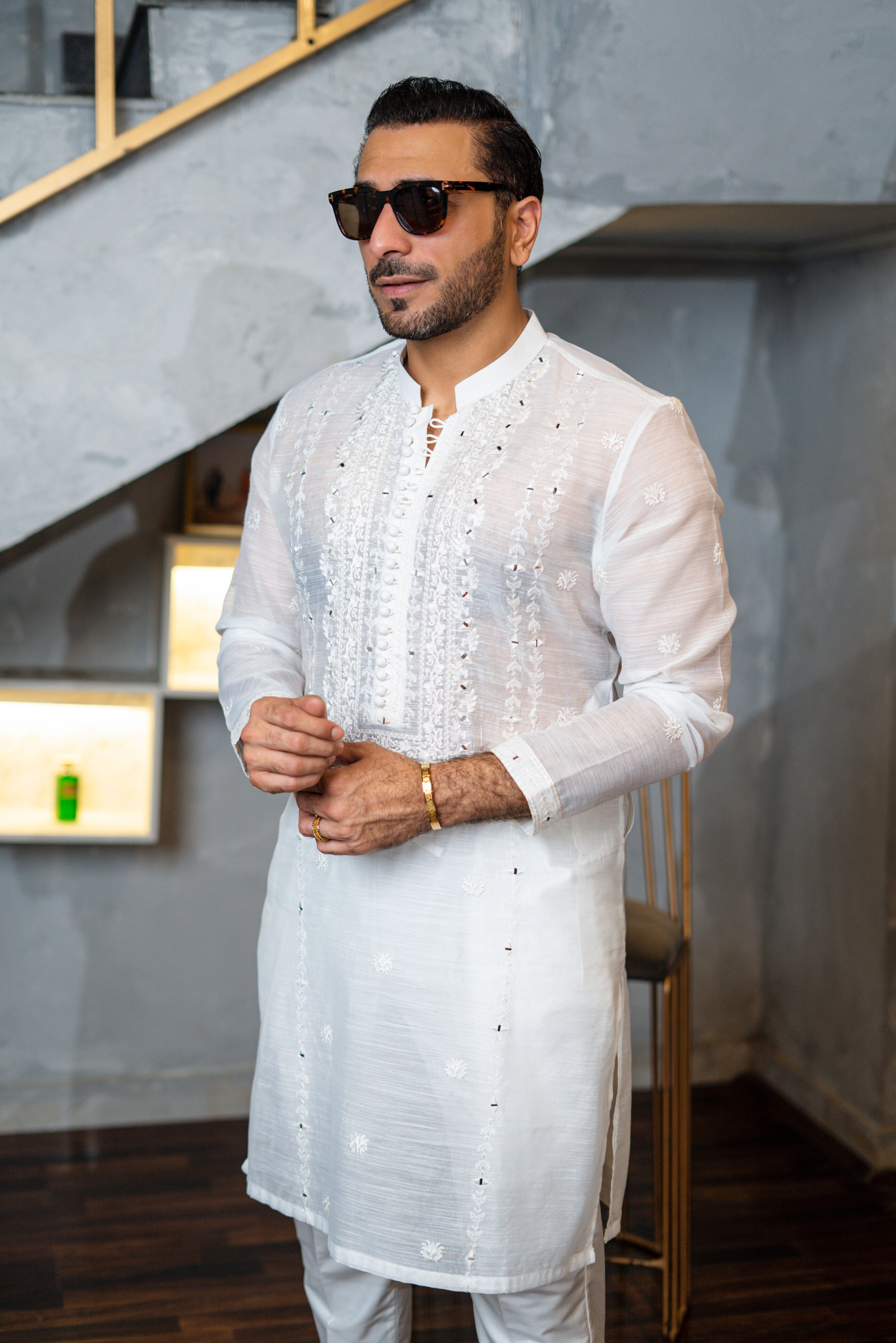 White Mirror Work Cotton-Silk Kurta Pajama (2-Piece) - Image 5