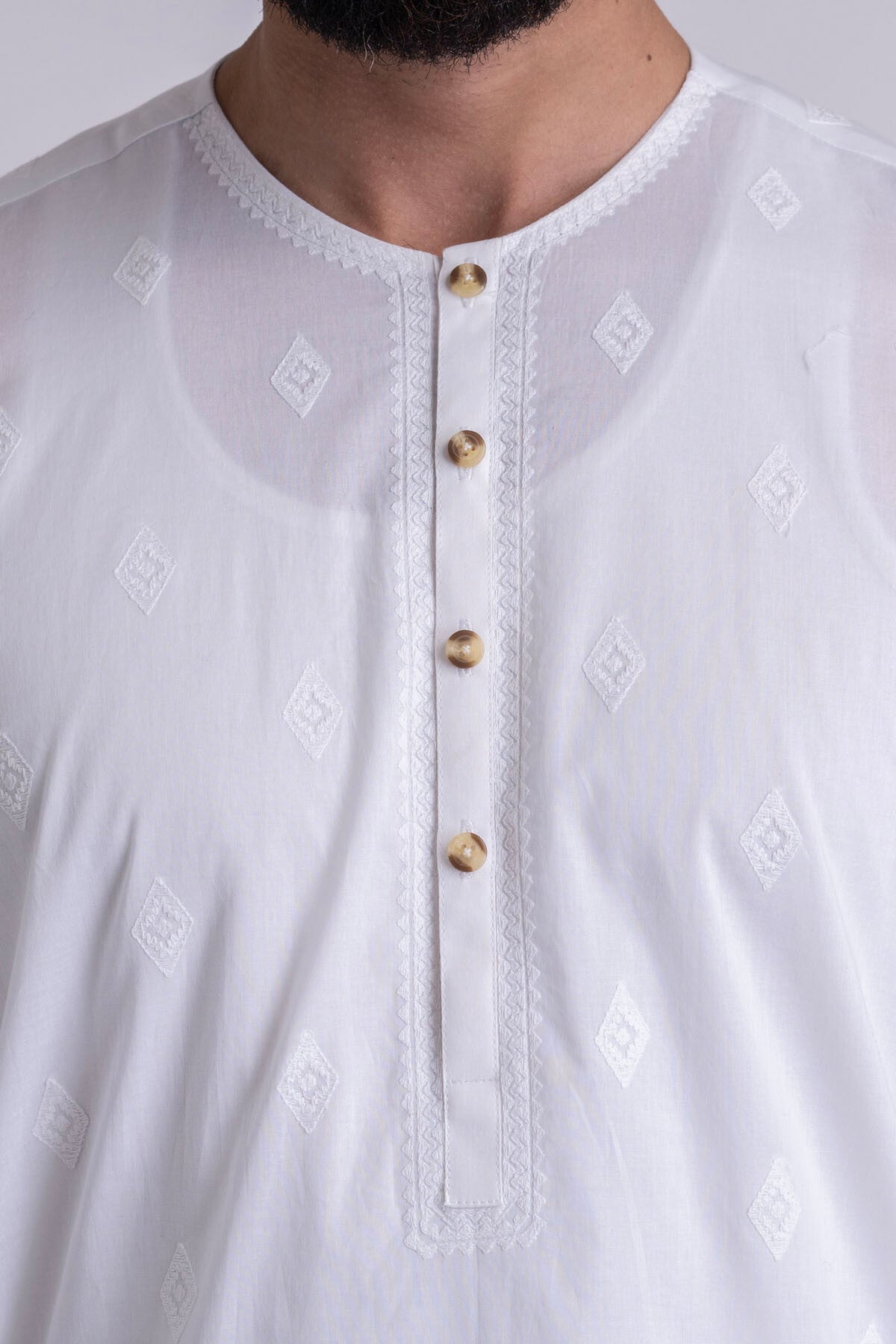White Embroidered Cotton Kurta (2-Piece) - Image 2