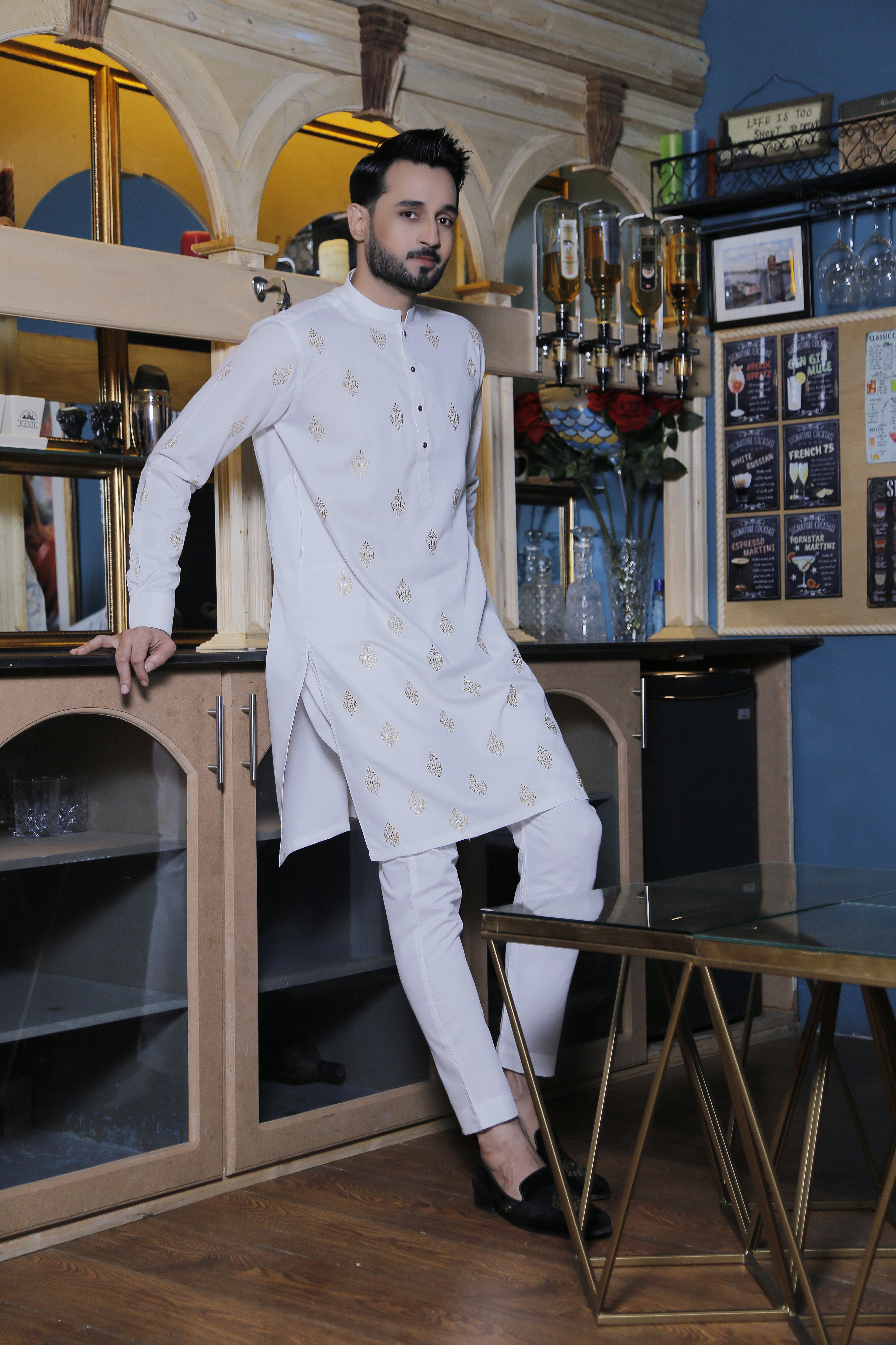 White Delicate Motif Embroidered Cotton Kurta Pajama (2-Piece) - Image 3
