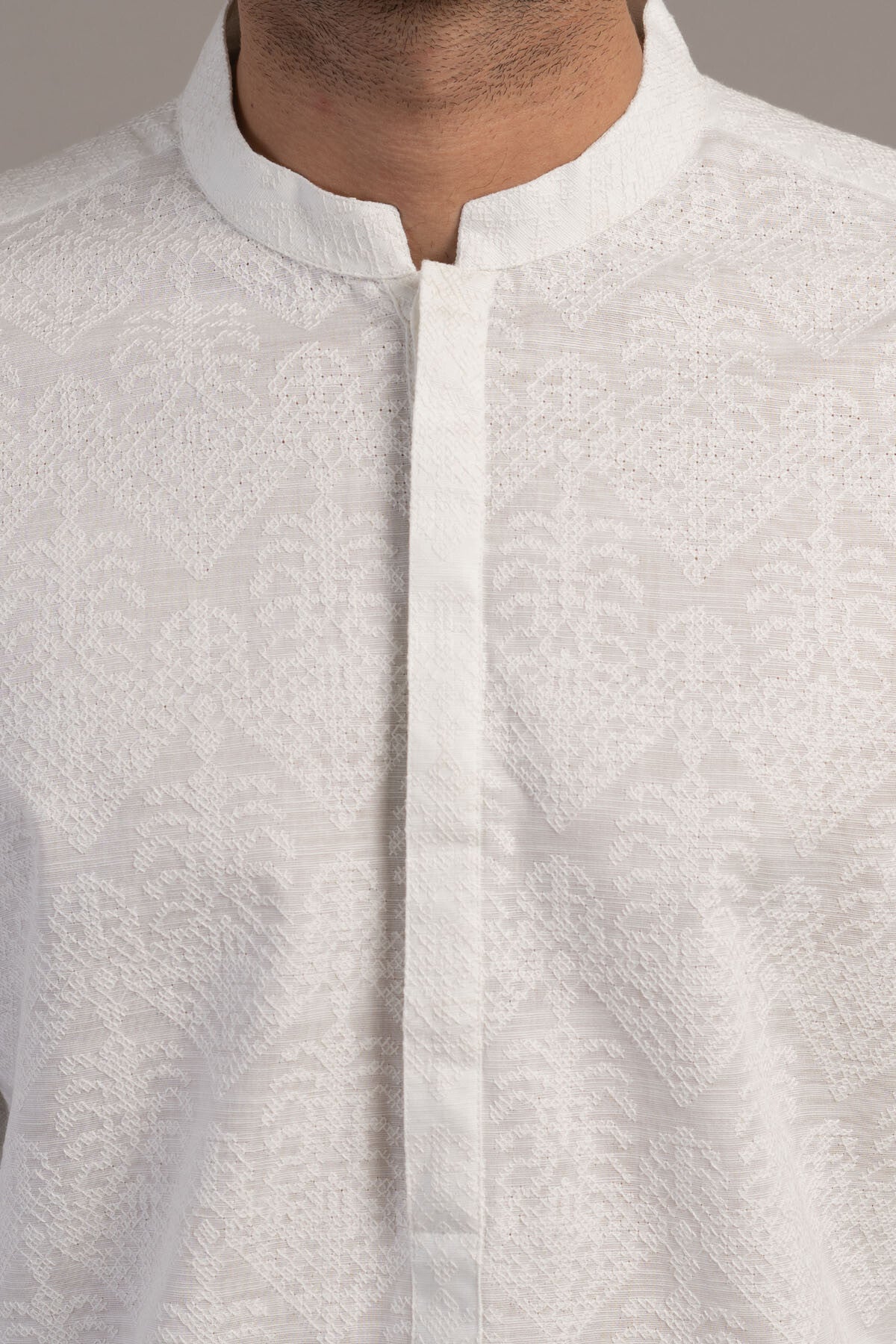 White Embroidered Egyptian Cotton Kurta (2-Piece) - Image 2