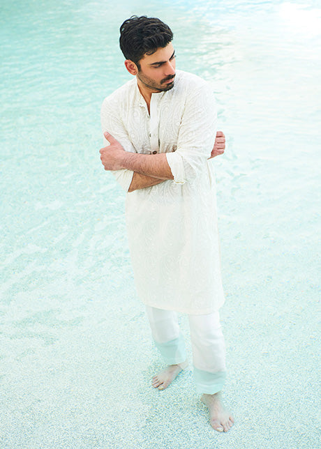 White Embroidered Lawn Kurta (2-Piece) - Image 4