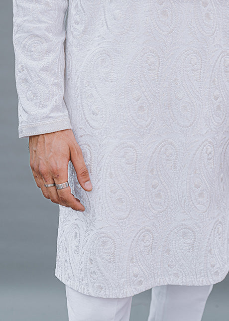 White Embroidered Lawn Kurta (2-Piece) - Image 5