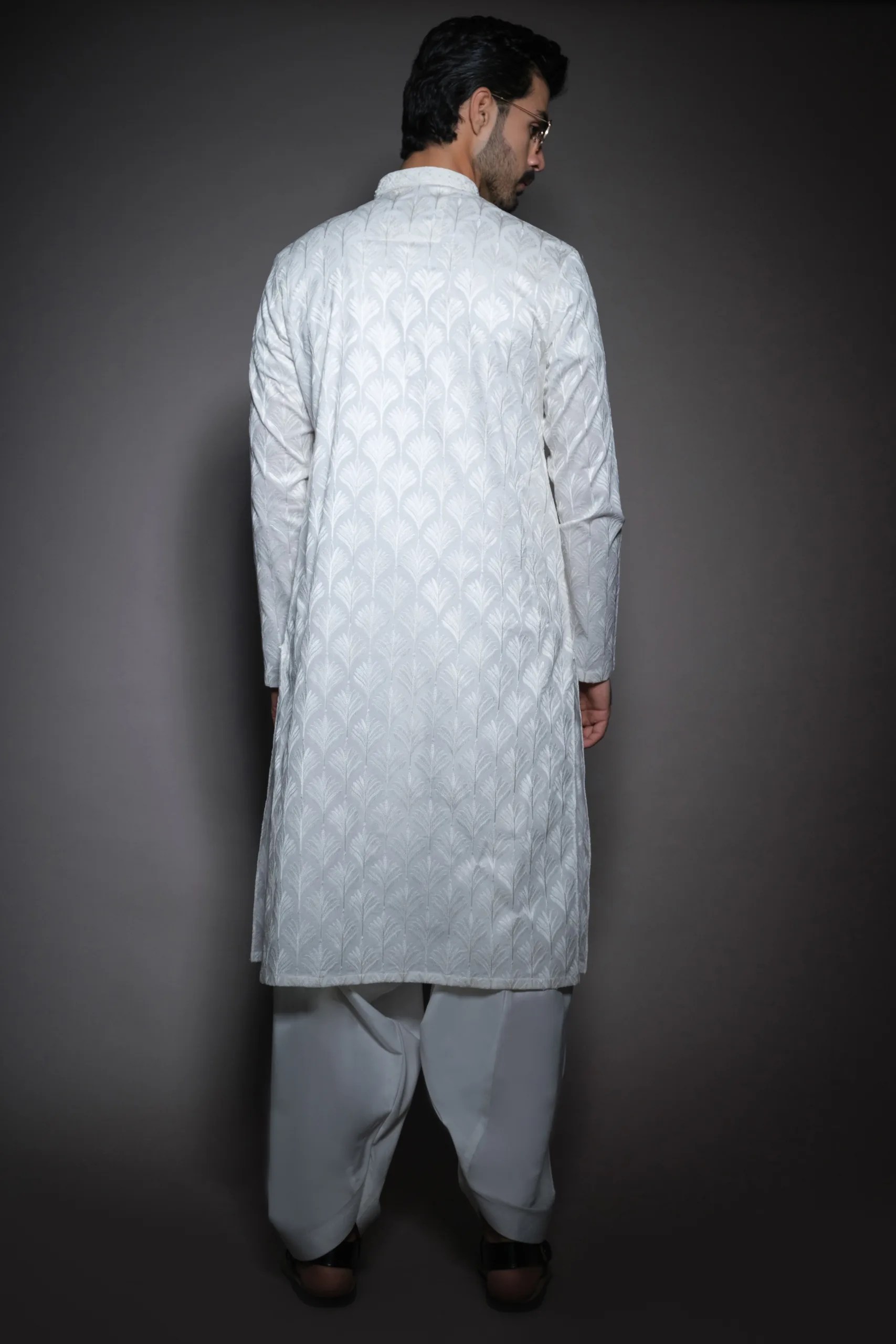 White Jacquard Embroidered Kurta (2-Piece) - Image 5