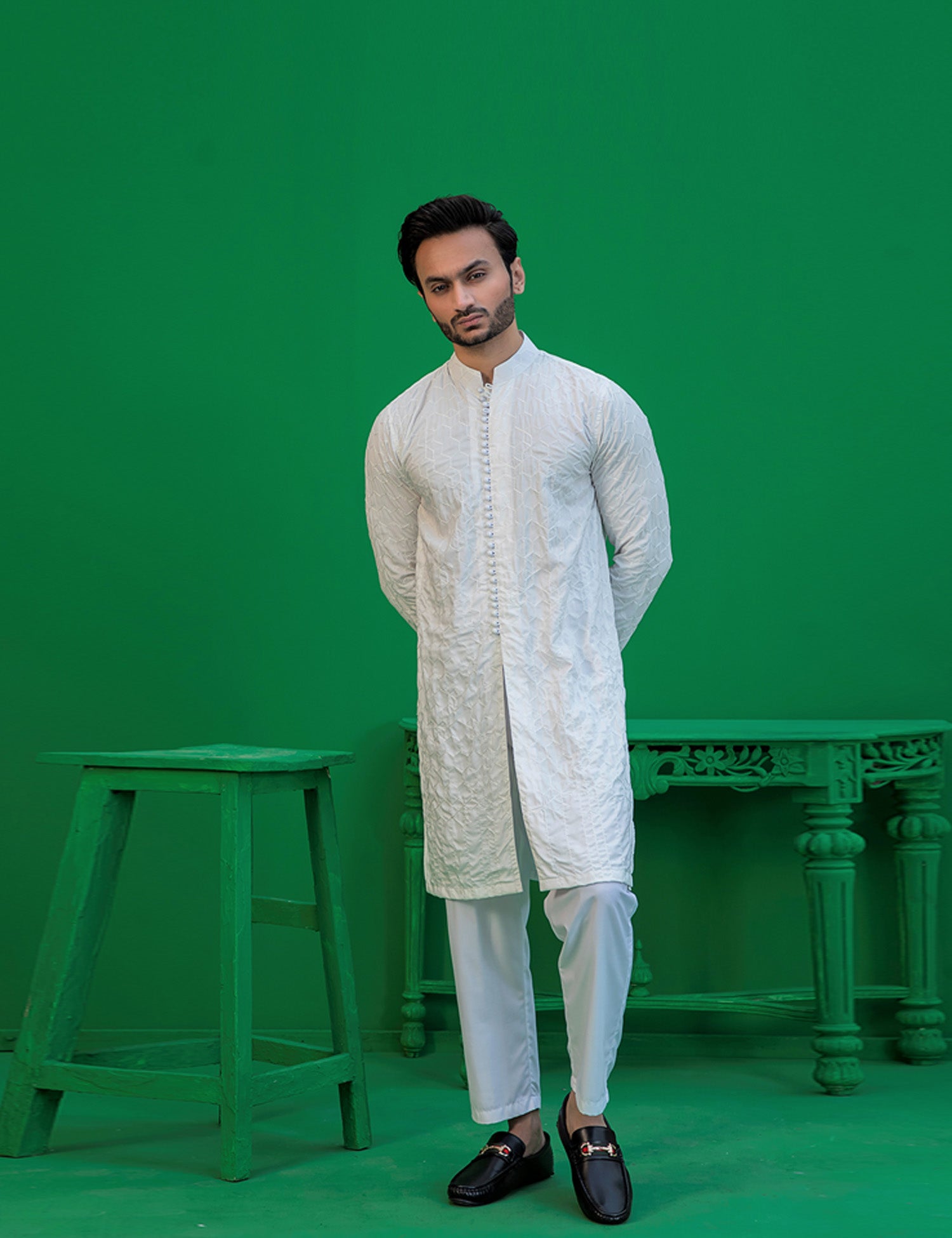 White Embroidered Wash N Wear Kurta Pajama (2-Piece) - Image 4