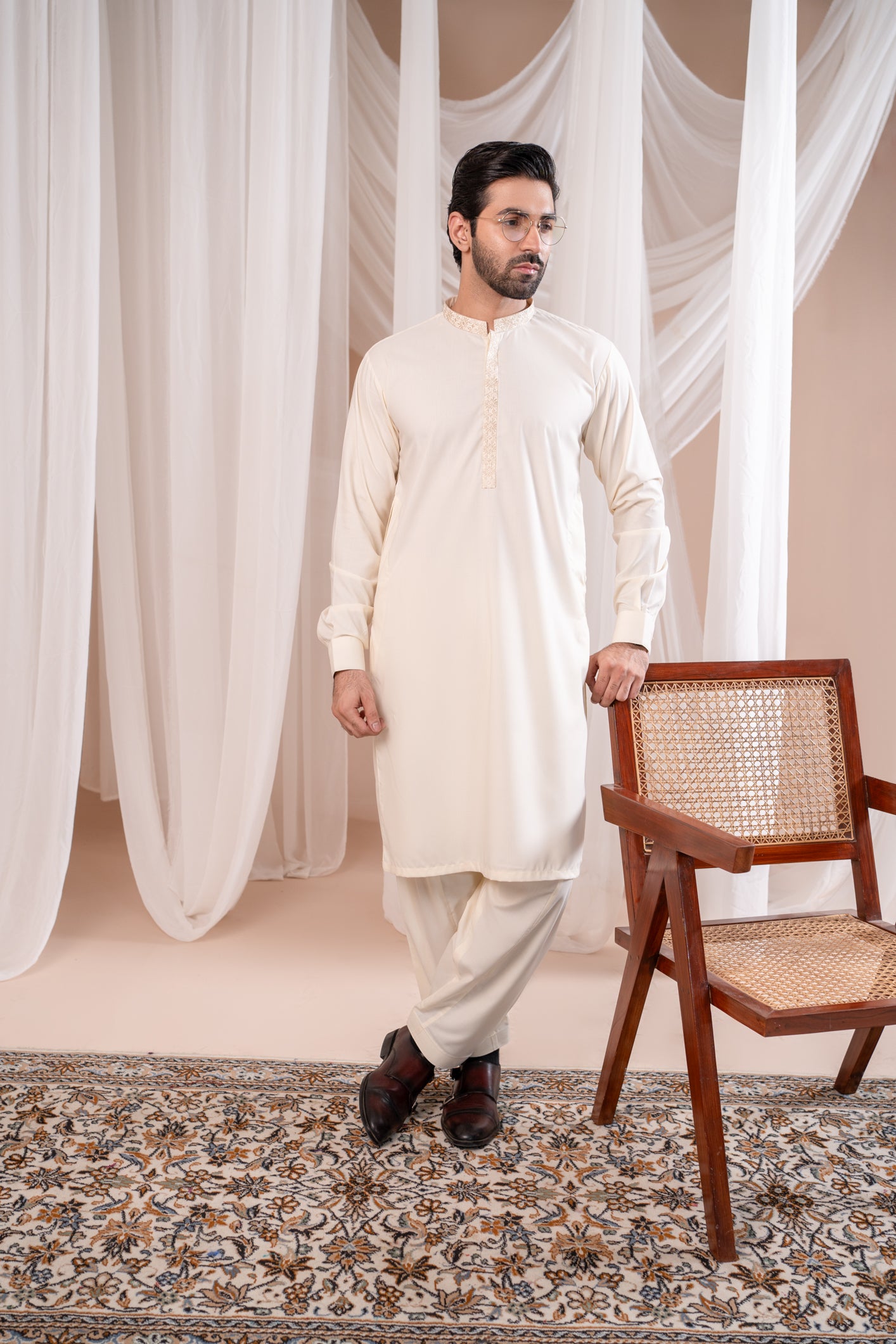 White Embroidered Blended Bosky Kurta Shalwar (2-Piece) - Image 3