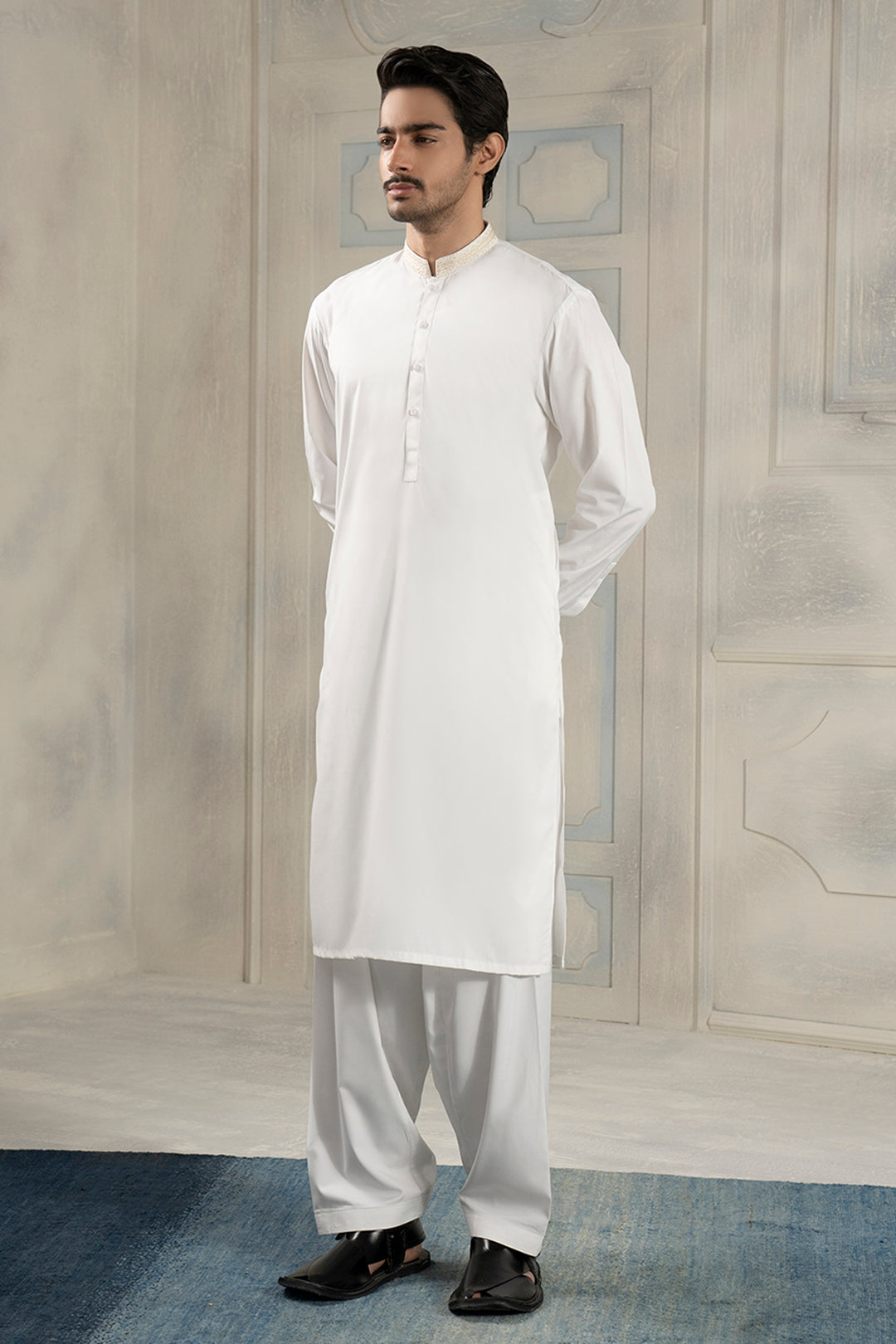 White Textured-Collar Blended Fabric Shalwar Kameez (2-Piece) - Image 5