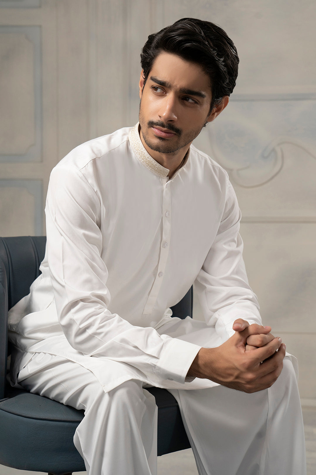 White Textured-Collar Blended Fabric Shalwar Kameez (2-Piece) - Image 9