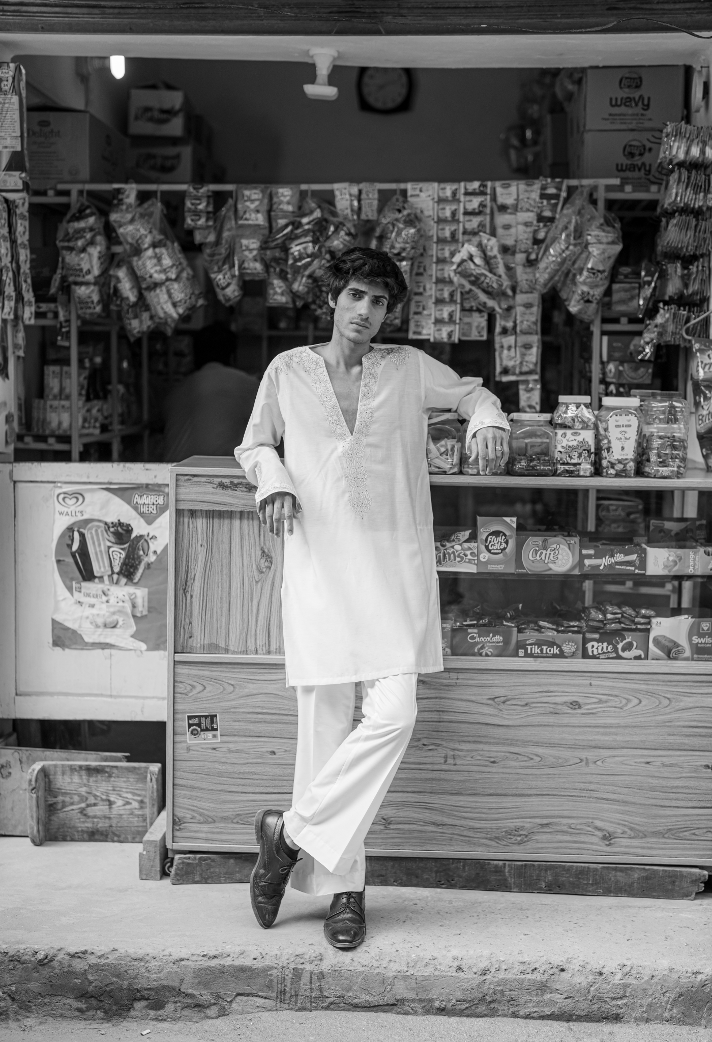 White Chikankari Cotton Kurta with Farshi Shalwar (2-Piece) - Image 15
