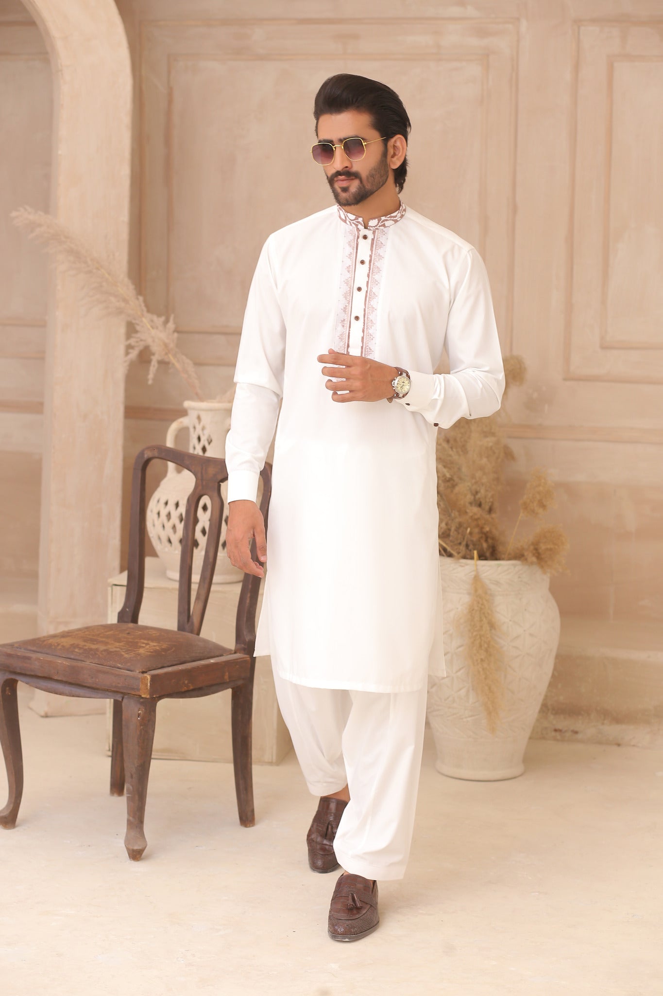White Embroidered Cotton Shalwar Kameez (2-Piece) - Image 3