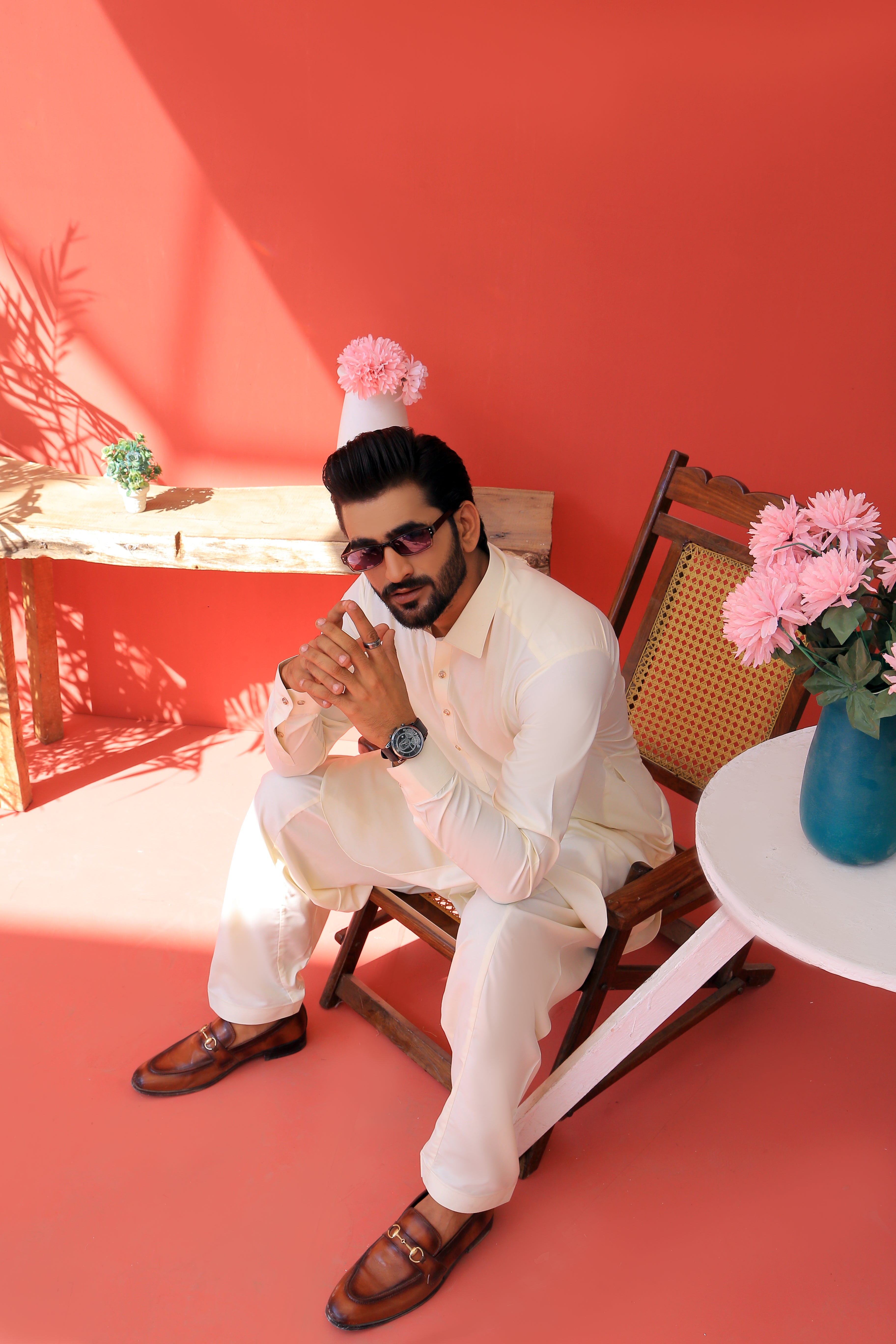 White Minimalist Cotton Shalwar Kameez (2-Piece) - Image 3