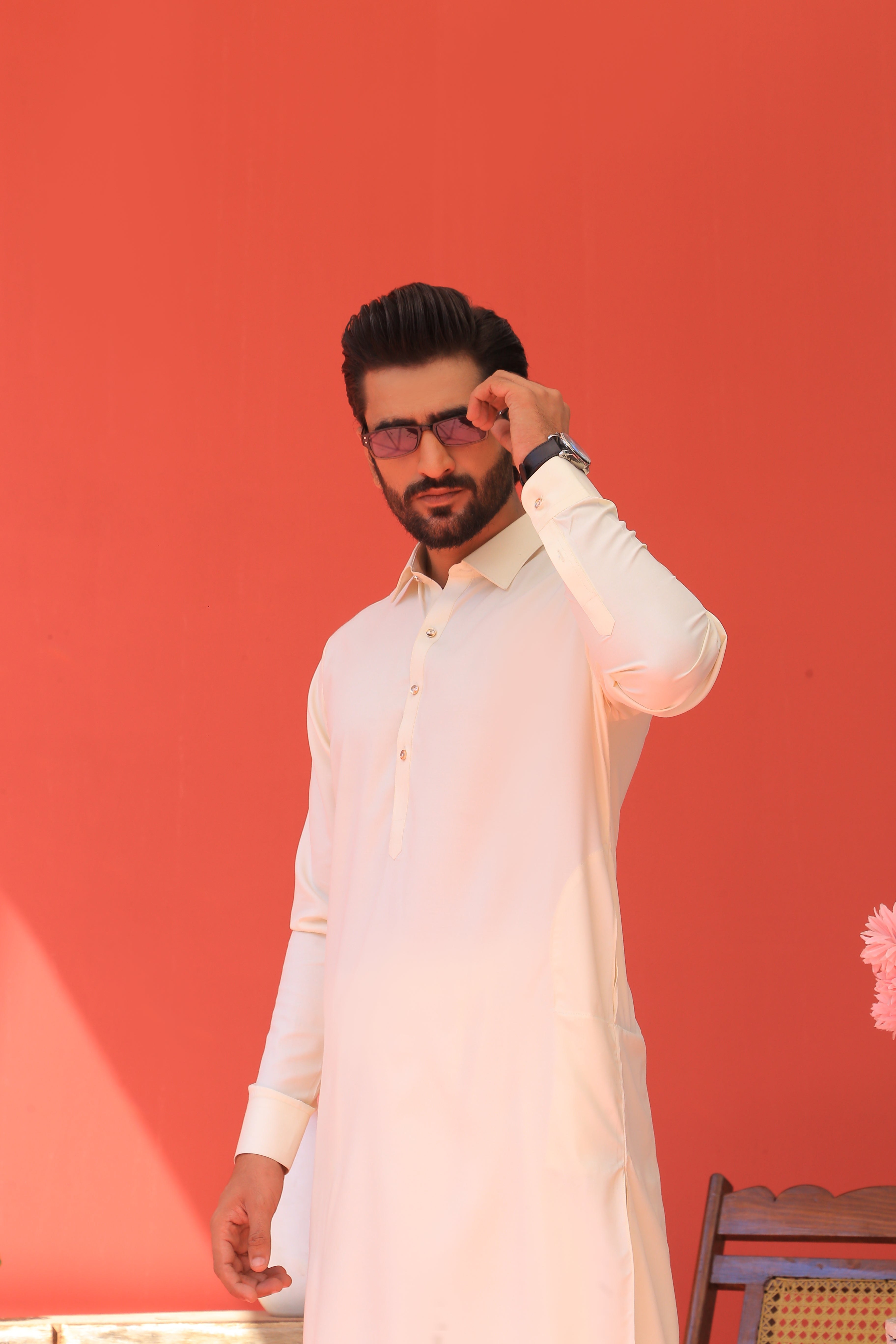 White Minimalist Cotton Shalwar Kameez (2-Piece) - Image 4