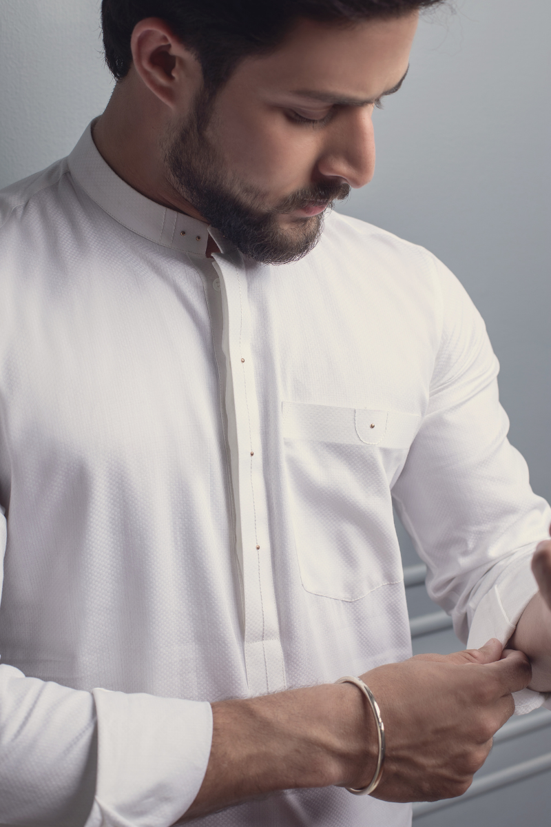 White Minimal Stitching Cotton Kurta Shalwar (2-Piece) - Image 2