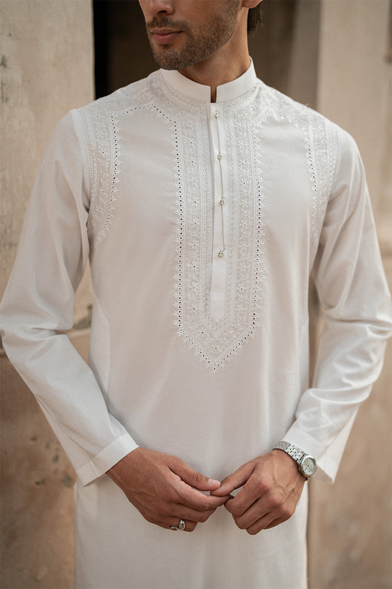 White Lucknowi Embroidered Cotton Kurta Shalwar (2-Piece) - Image 3