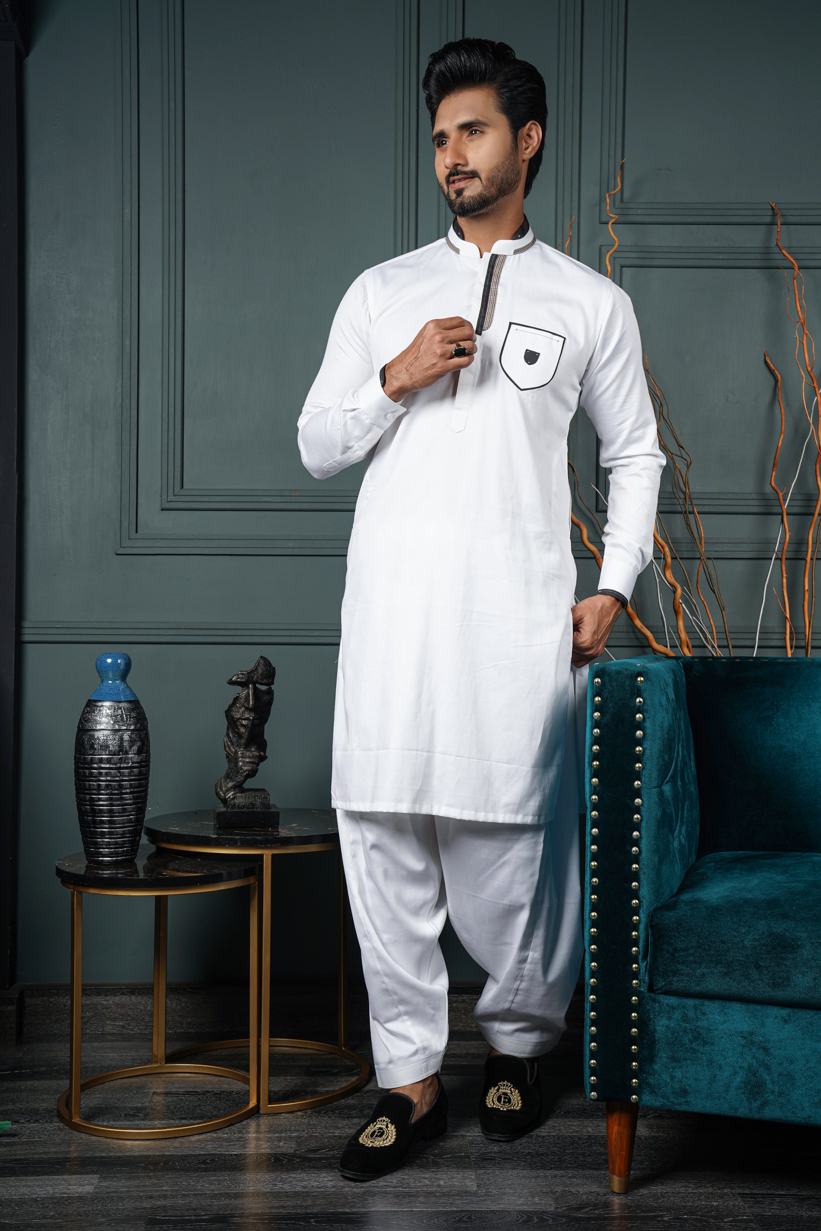 White Embellished Poly-Cotton Kurta Pajama (2-Piece) - Image 2