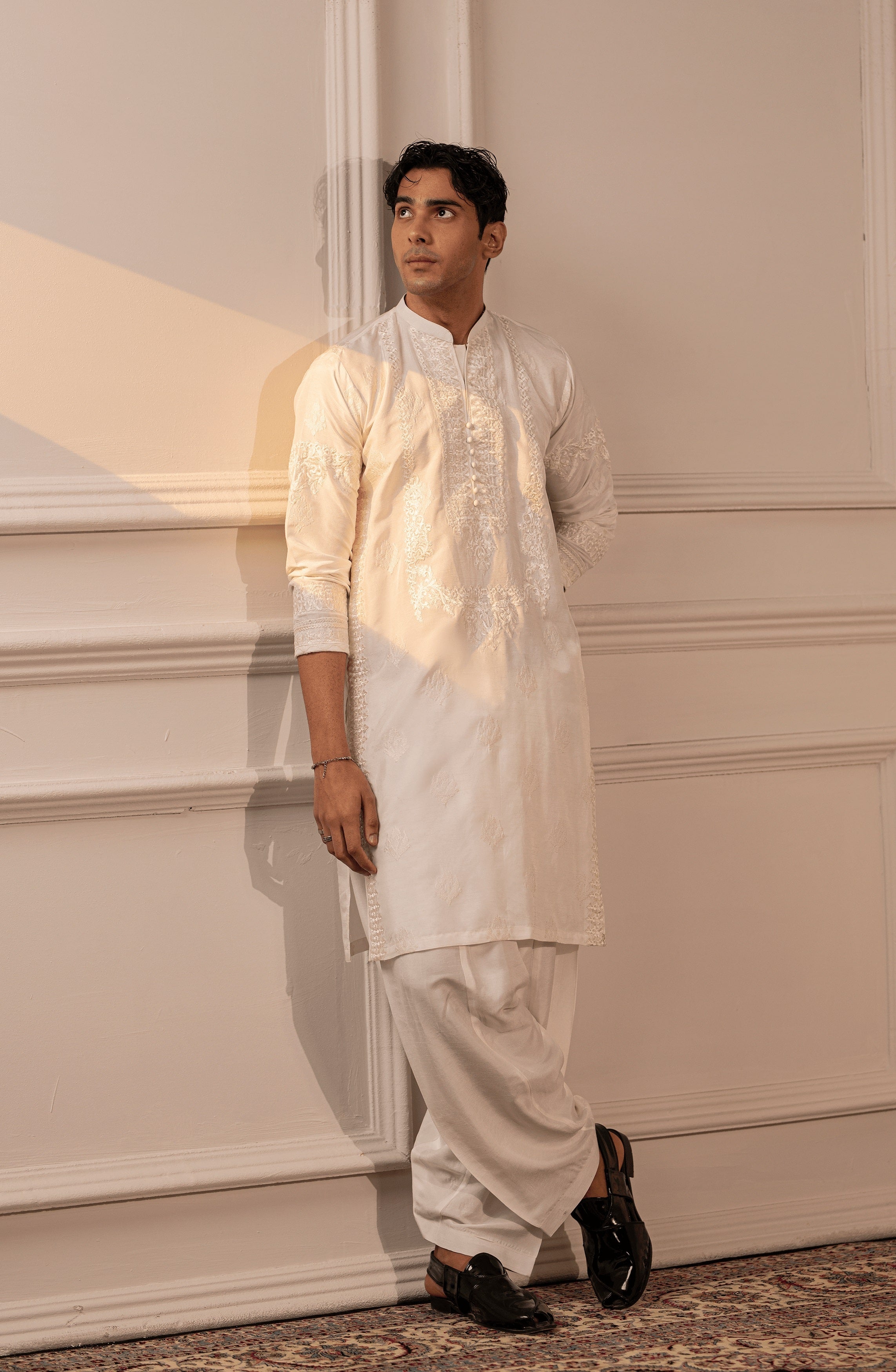 White Embroidered Silk Kurta Shalwar (2-Piece) - Image 4