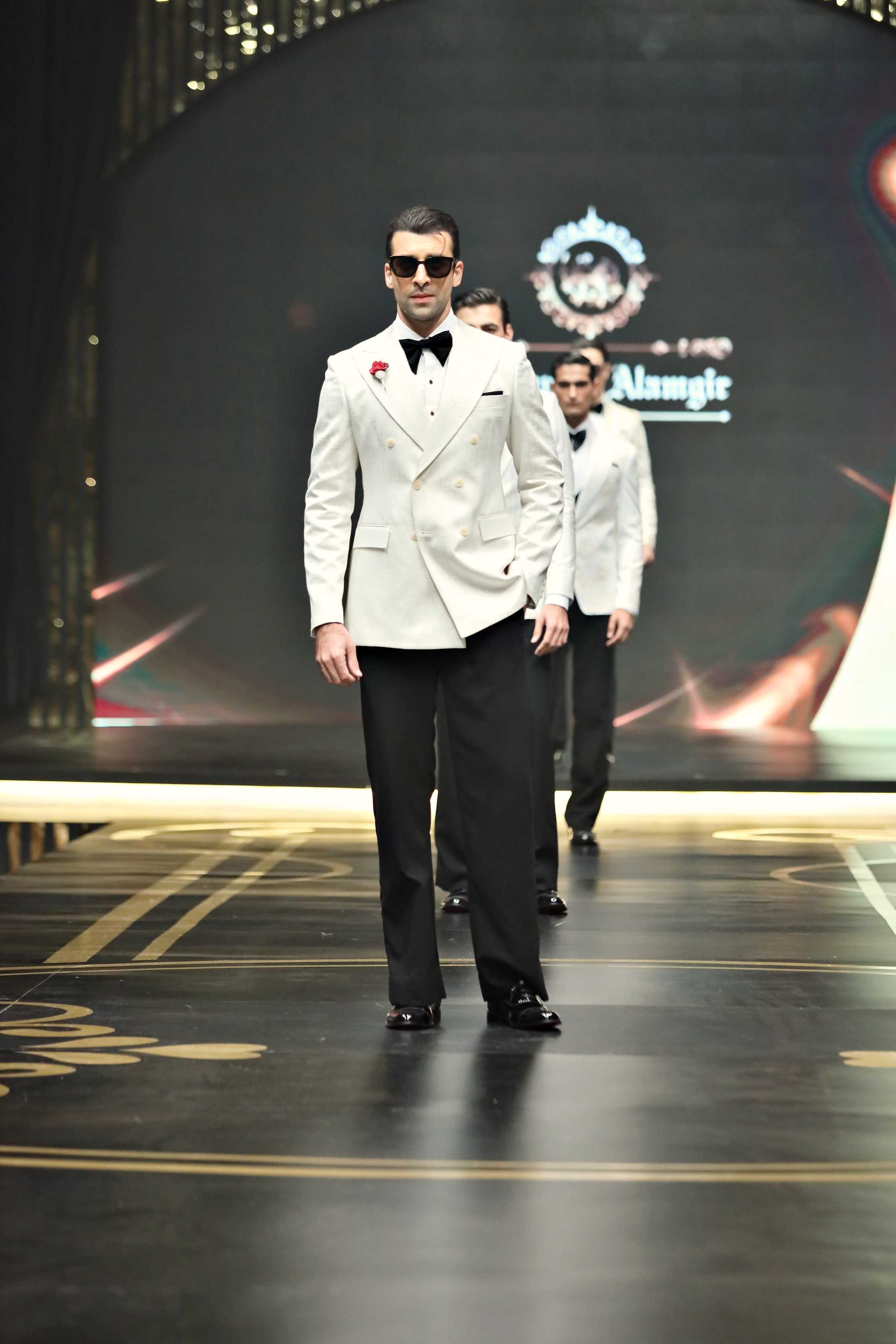 White Double-Breasted Wool Tuxedo (2-Piece) - Image 3