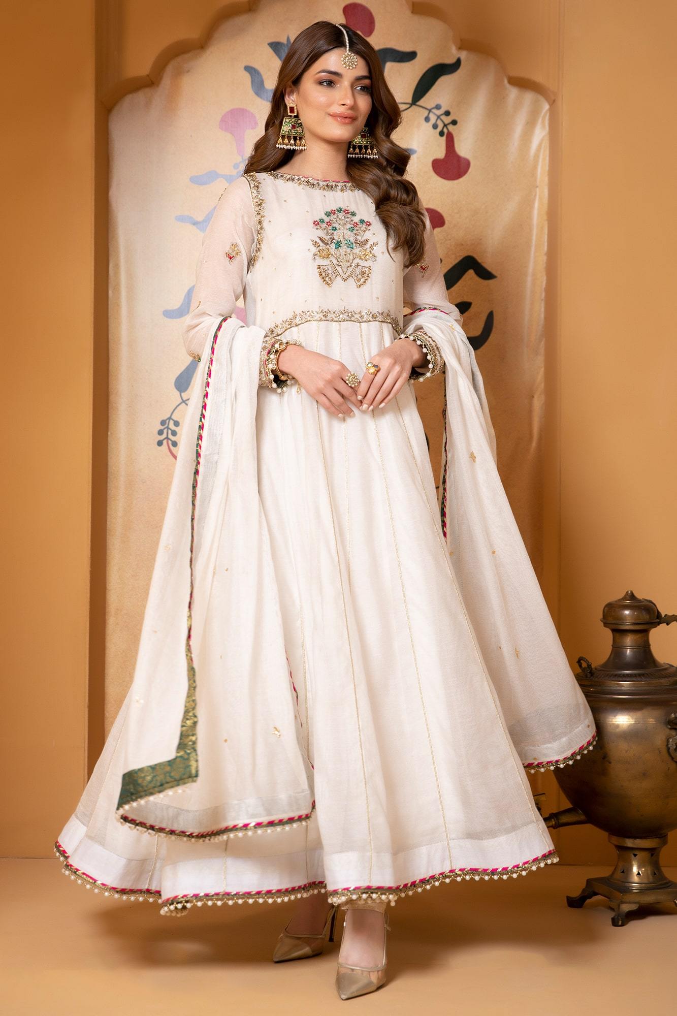 Pakistani White Resham Embroidered Khaddi Net Pishwas (3-Piece) - Image 3