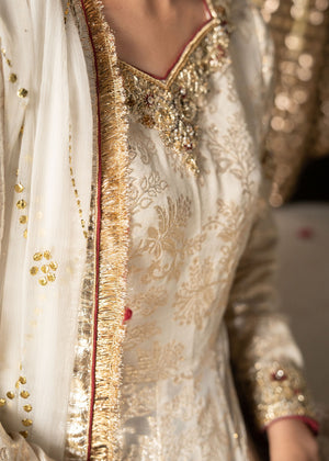 Pakistani White & Gold Embroidered Lurex Pishwas (2-Piece) - Image 3