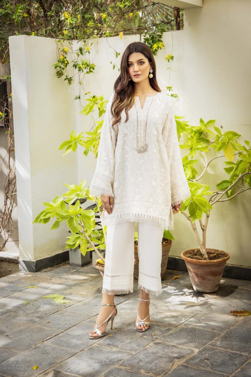 Pakistani White Gaara Embroidered Chiffon Salwar Kameez (2-Piece) - Image 2