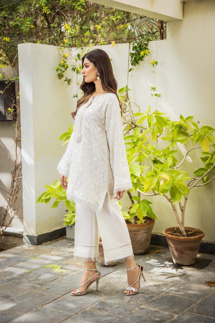 Pakistani White Gaara Embroidered Chiffon Salwar Kameez (2-Piece) - Image 3