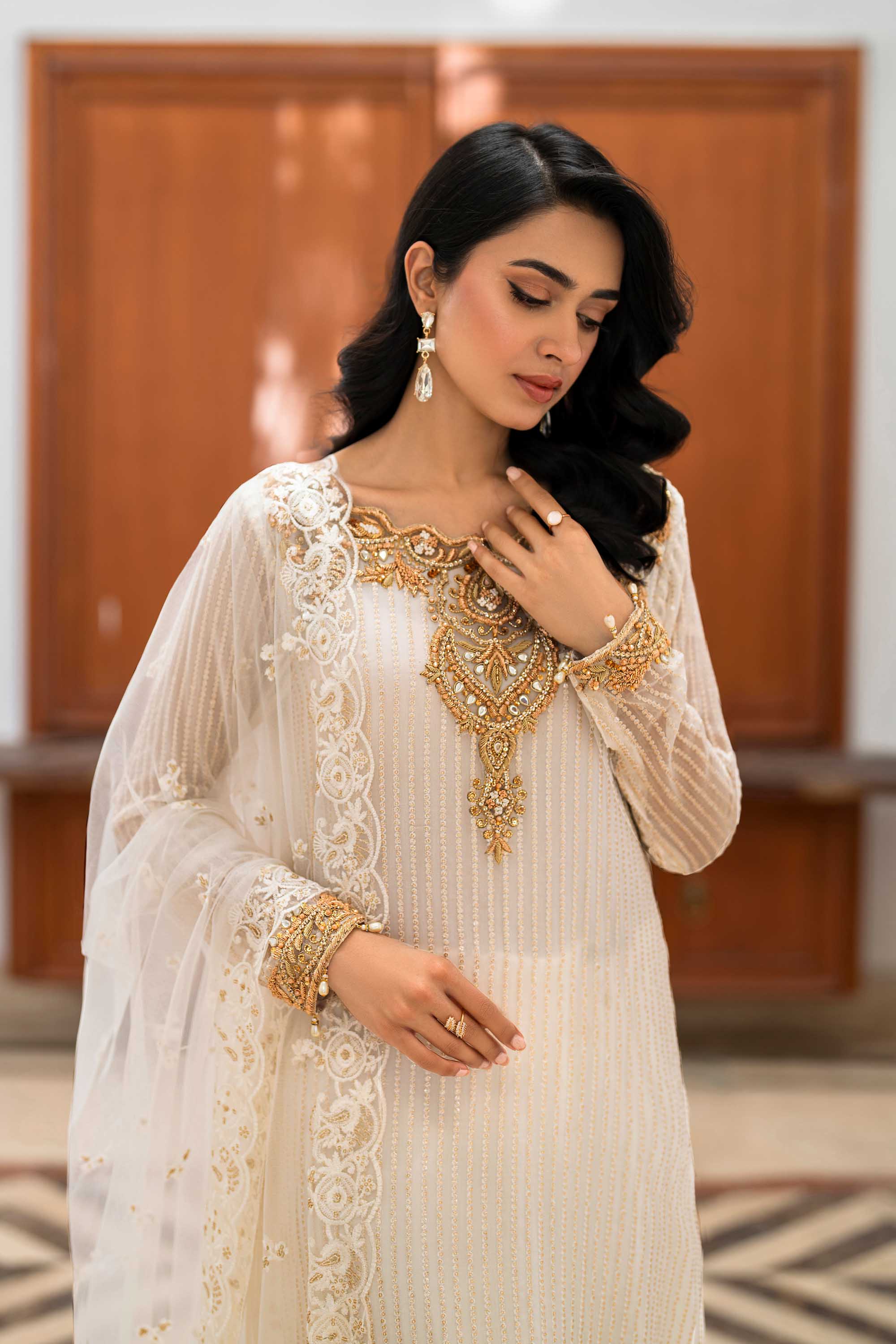 White & Gold Embroidered Chiffon Salwar Kameez (3-Piece) - Image 5