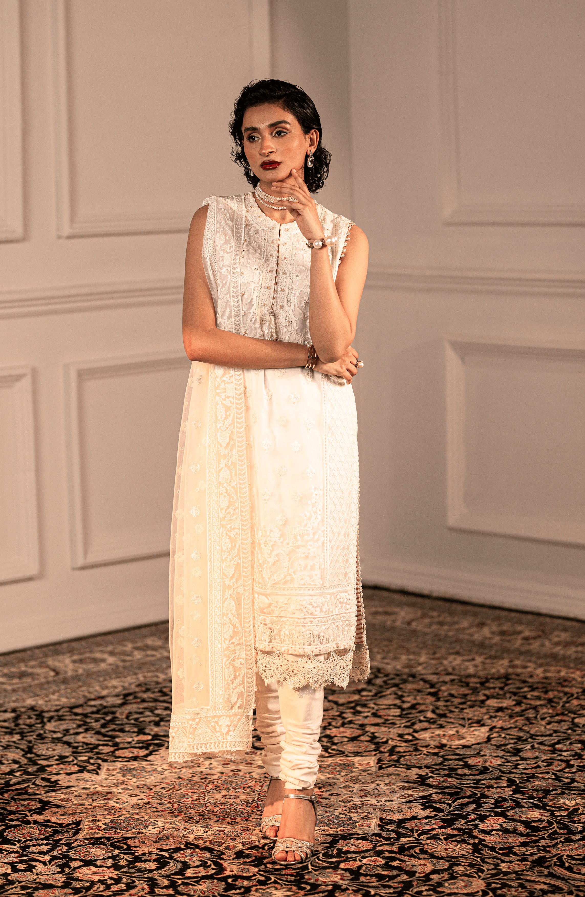 White Adda Work Net Kurta Set (3-Piece) - Image 2