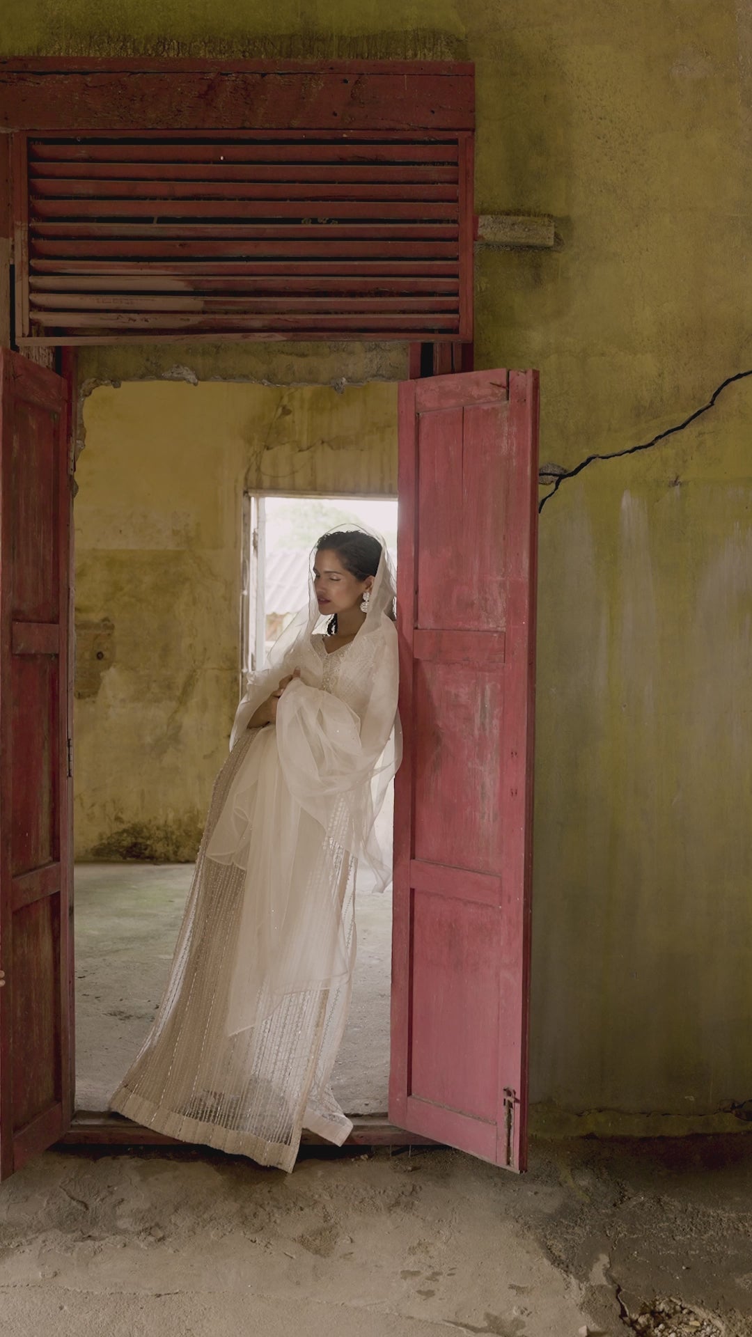 Pakistani White Embroidered Net Salwar Kameez (3-Piece) - Image 14