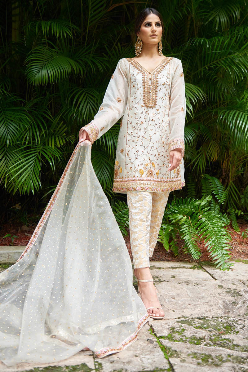 Pakistani White Zardozi Organza Salwar Kameez (3-Piece) - Image 3