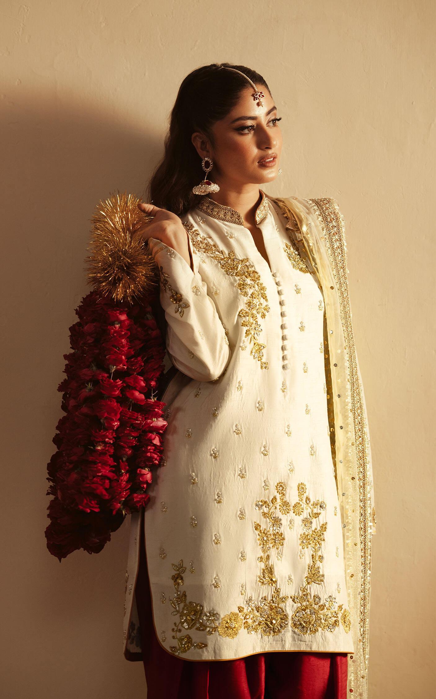 White Dabka Embroidered Raw Silk Salwar Kameez (3-Piece) - Image 4