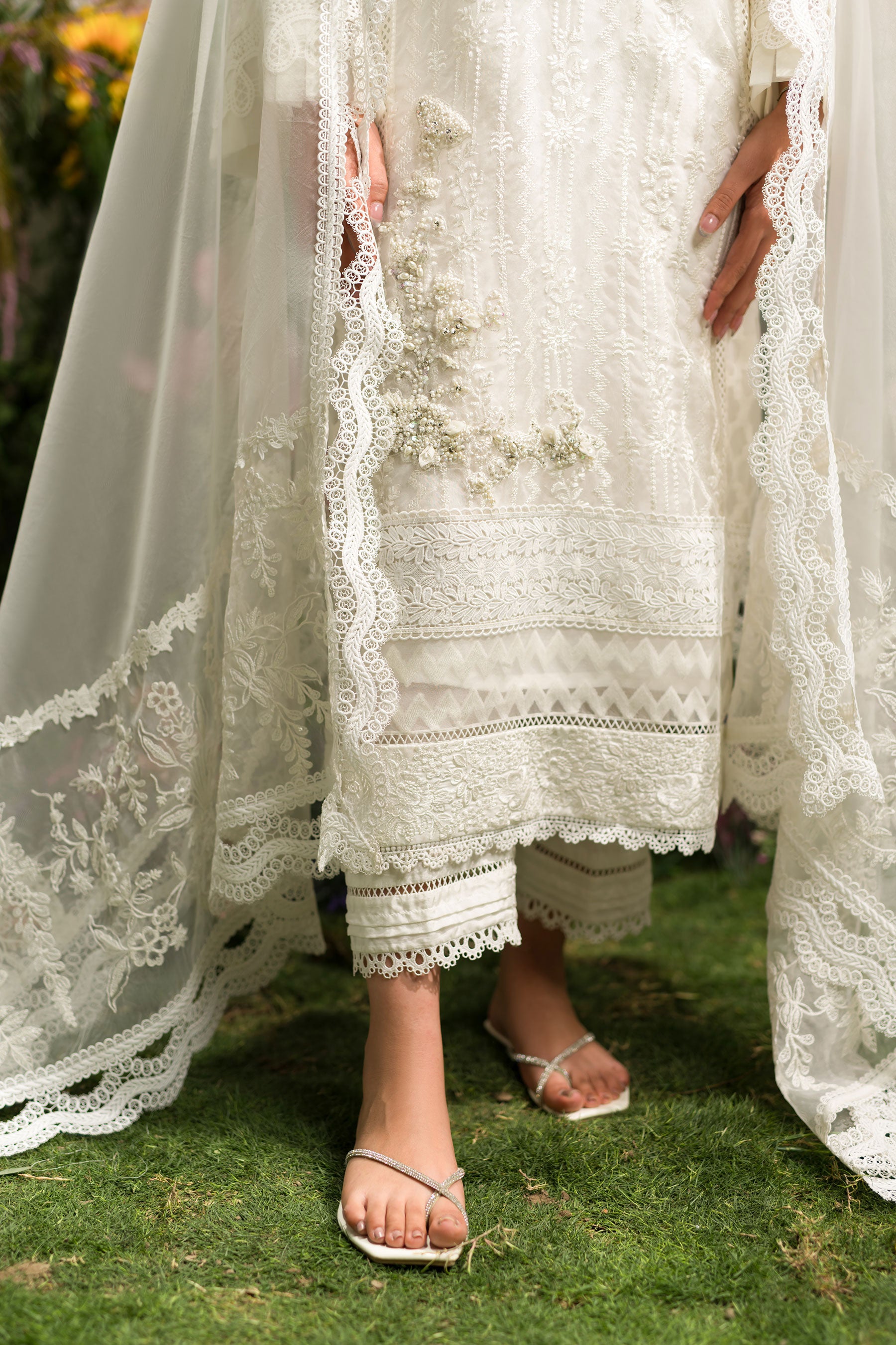 White Hand-Embellished Self-Organza Salwar Kameez (4-Piece) - Image 5