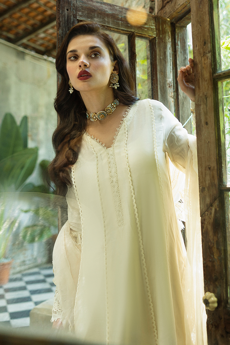 Pakistani White Lacework Pure Spench Silk Salwar Kameez (3-Piece) - Image 4