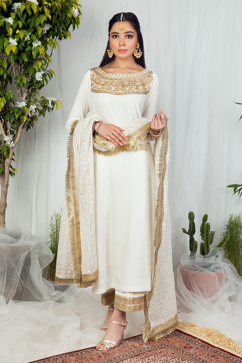 White Gota & Dabka Embroidered Velvet Salwar Kameez (3-Piece) - Image 1