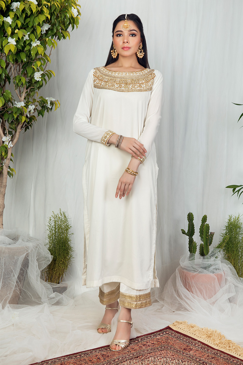 White Gota & Dabka Embroidered Velvet Salwar Kameez (3-Piece) - Image 2