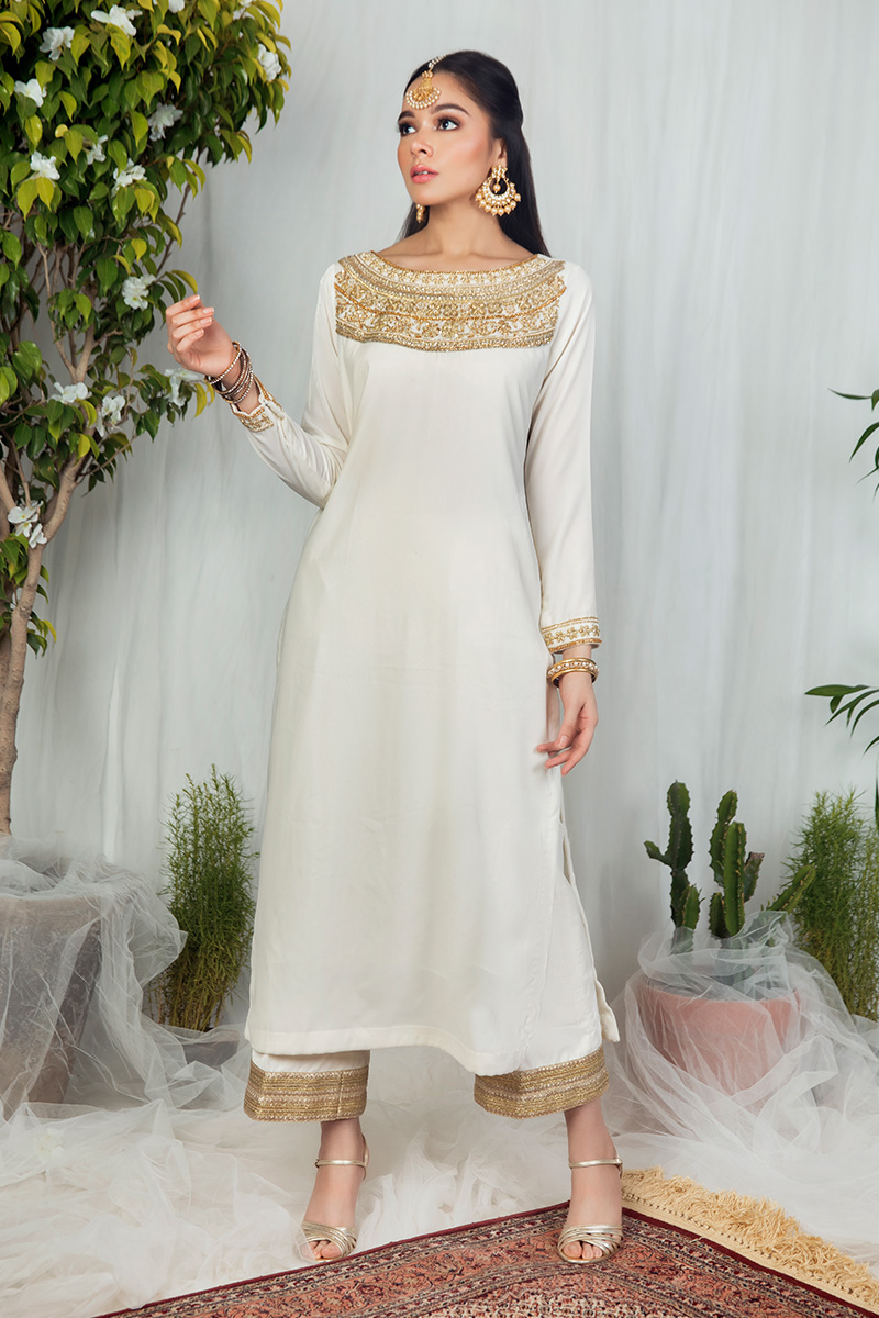 White Gota & Dabka Embroidered Velvet Salwar Kameez (3-Piece) - Image 3