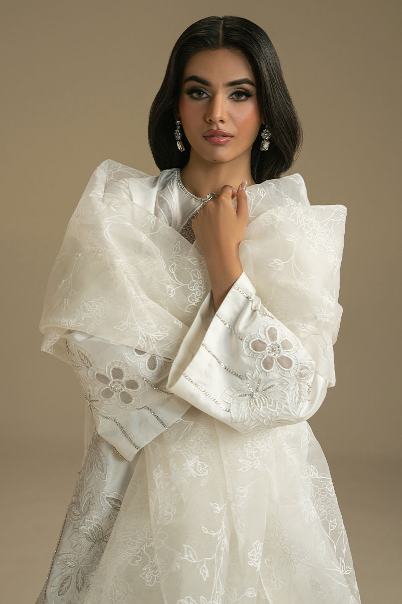 Pakistani White Embroidered Voile Short Shirt & Farshi Shalwar (3-Piece) - Image 5