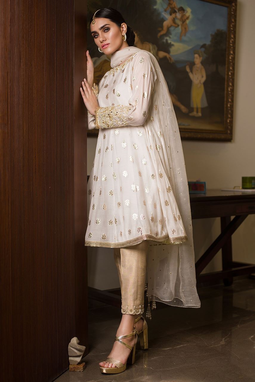 White Zari Jacquard Salwar Kameez (3-Piece) - Image 2