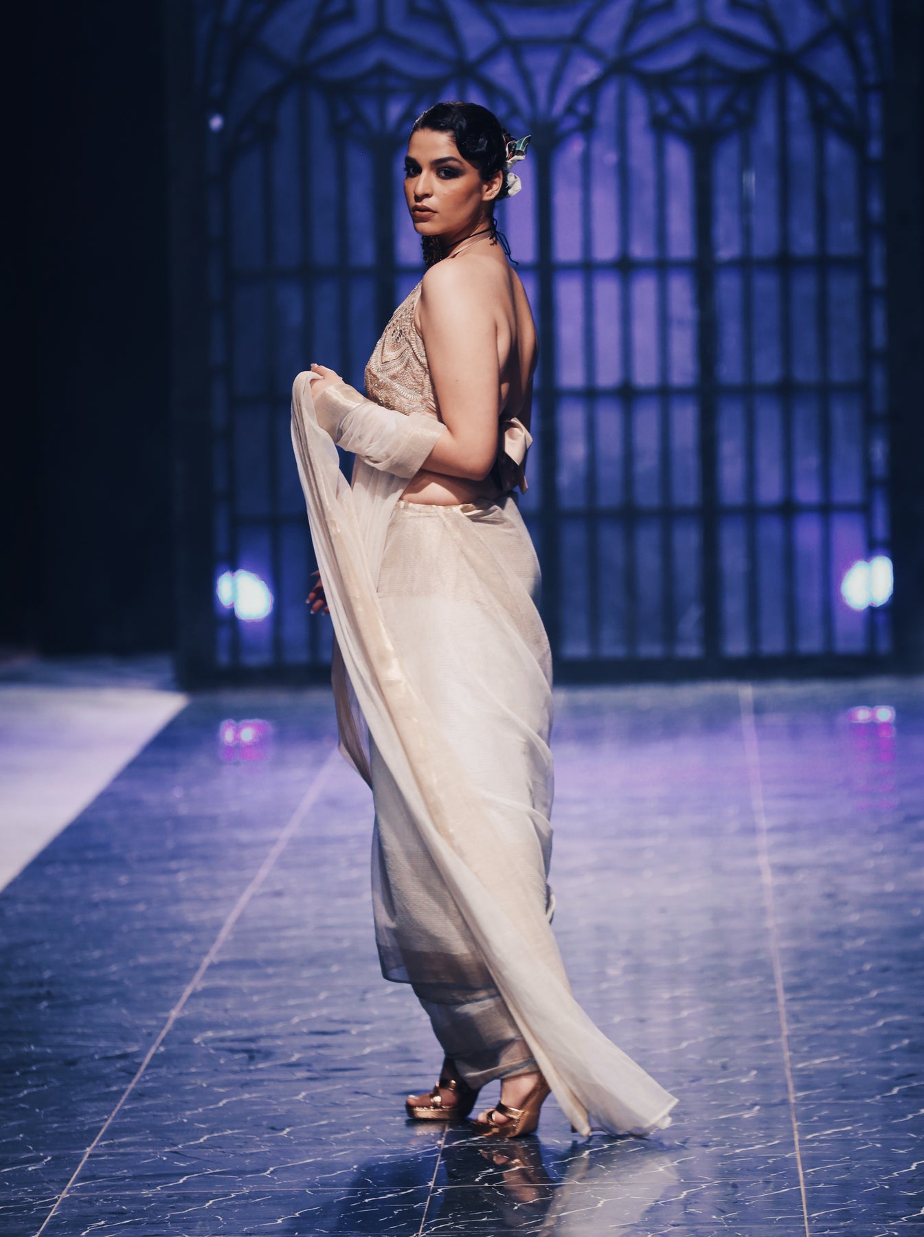 Pakistani White Net Sari with Gold Embroidered Halter Neck Blouse (2-Piece) - Image 3