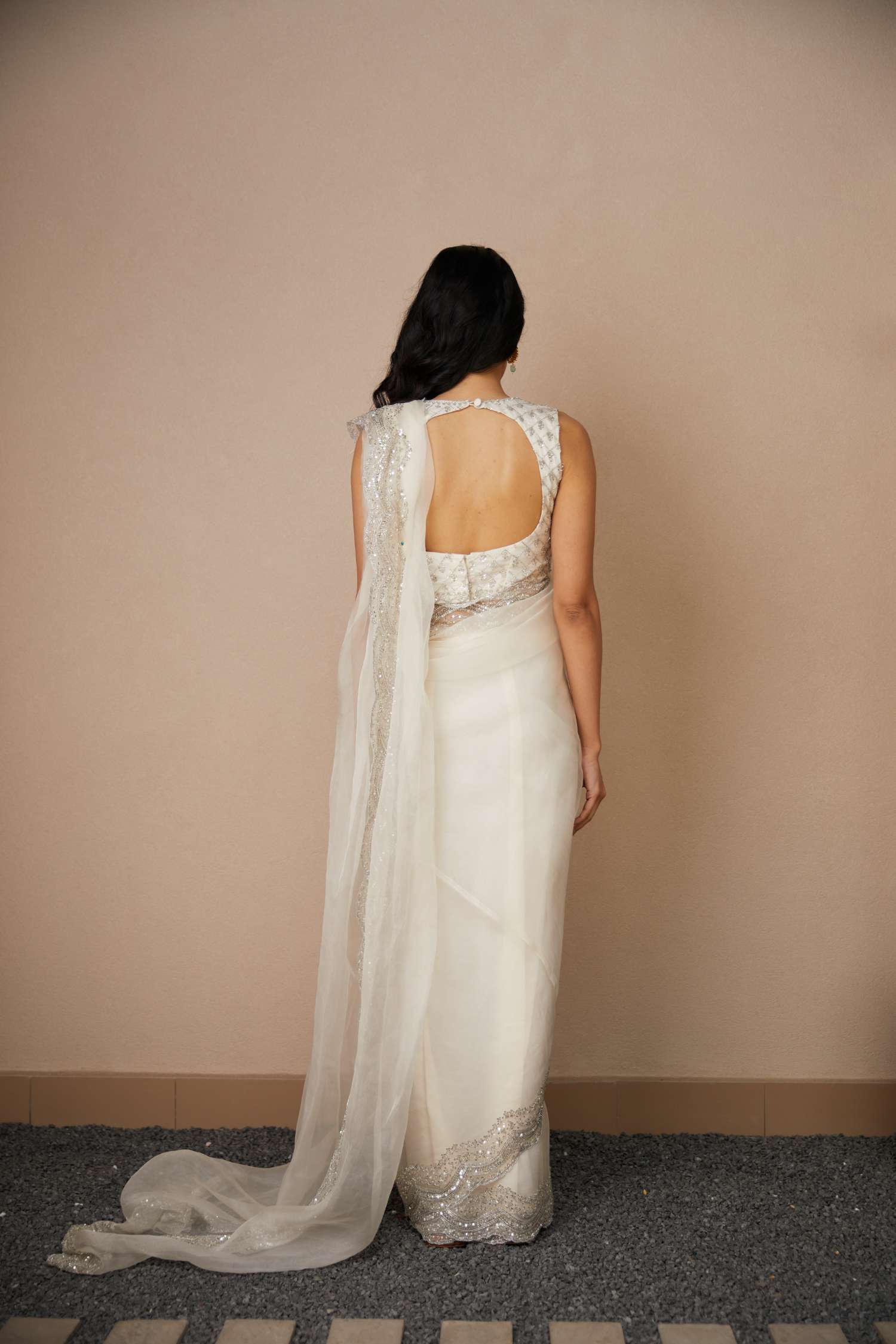 White Sequin Embroidered Organza Saree Set (2-Piece) - Image 4