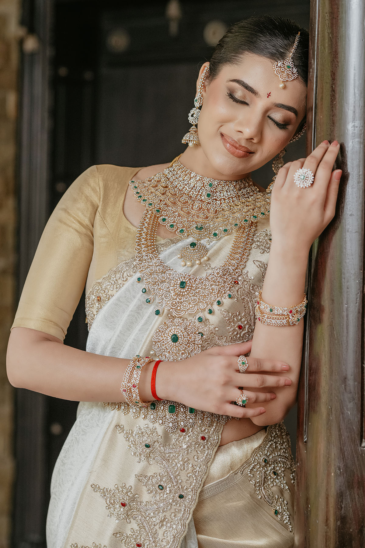 Indian White Zardozi Tissue Saree (2-Piece) - Image 6