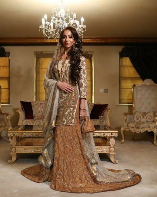 Pakistani White Gold Embroidered Chiffon Sharara (3-Piece) - Image 4