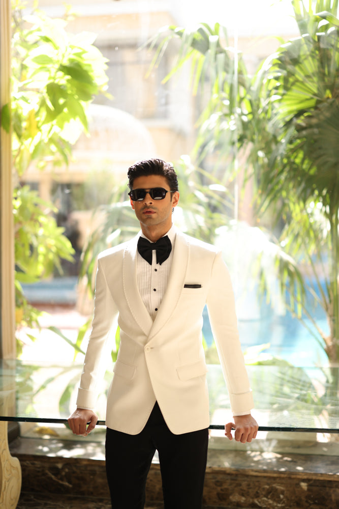 White Shawl Lapel Wool Blend Tuxedo (2-Piece) - Image 4