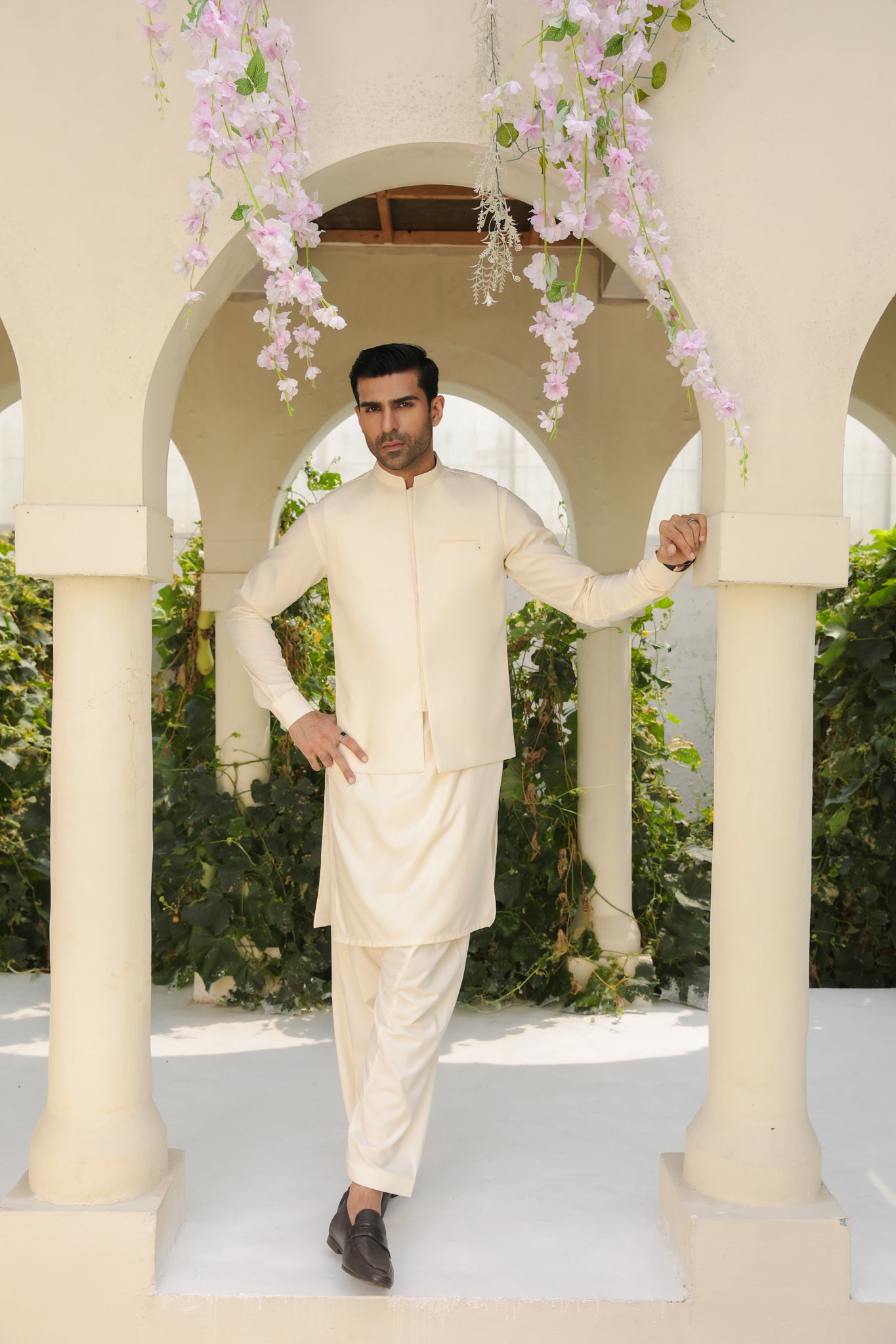 Bosky White Blended Waistcoat Kurta Set (3-Piece) - Image 4