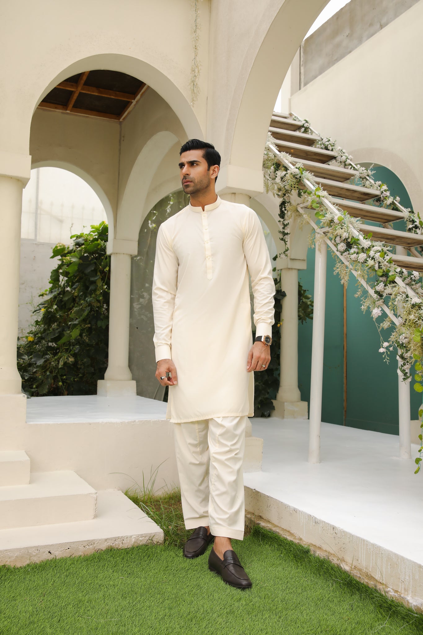 Bosky White Blended Waistcoat Kurta Set (3-Piece) - Image 6