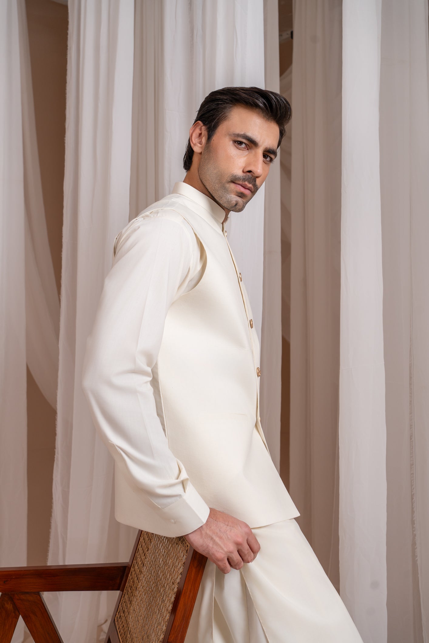 Bosky White Luxury Blended Waistcoat Kurta (3-Piece) - Image 7
