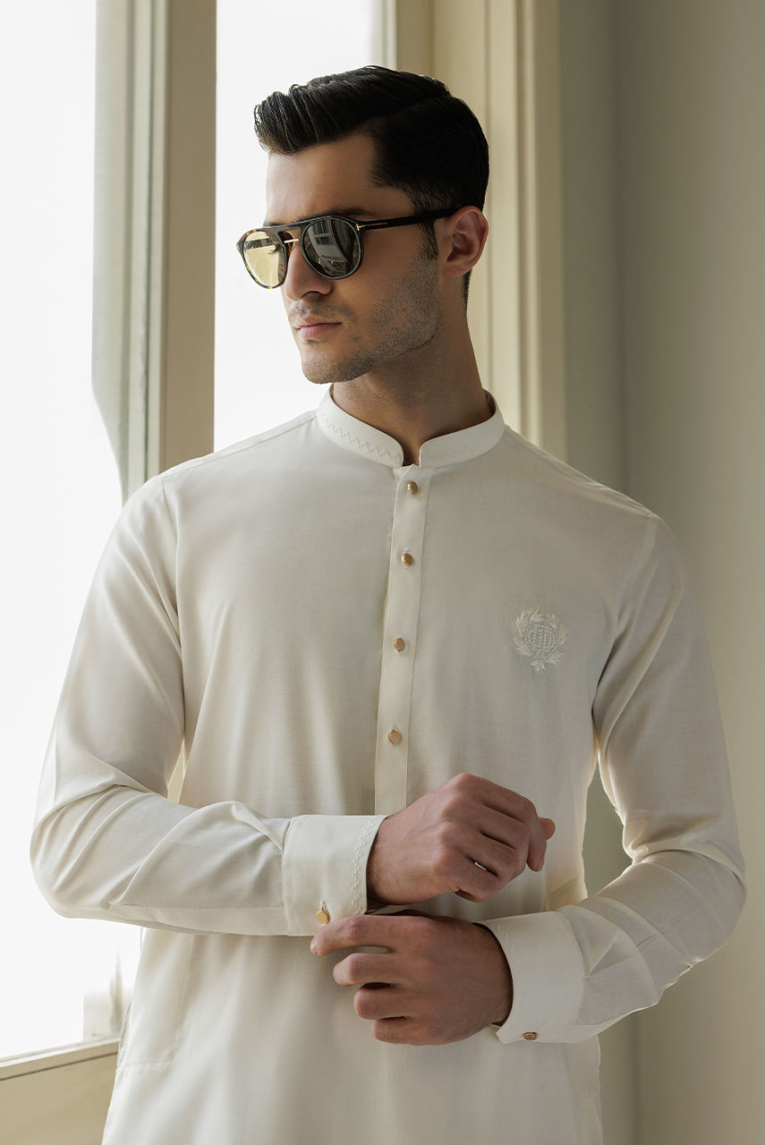 White Embroidered Boski Linen Waistcoat Kurta Shalwar (3-Piece) - Image 6