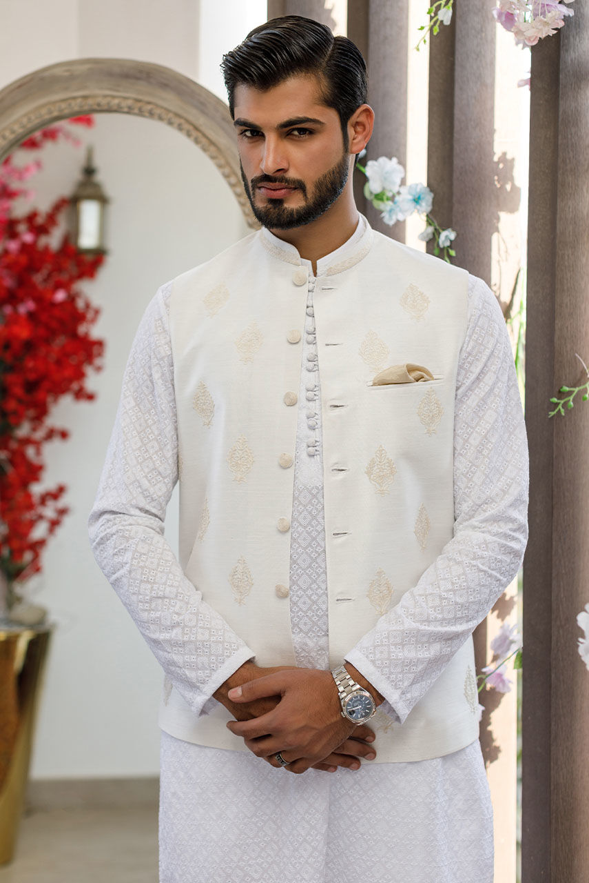 White Chikan Embroidered Cotton Waistcoat Kurta (3-Piece) - Image 3