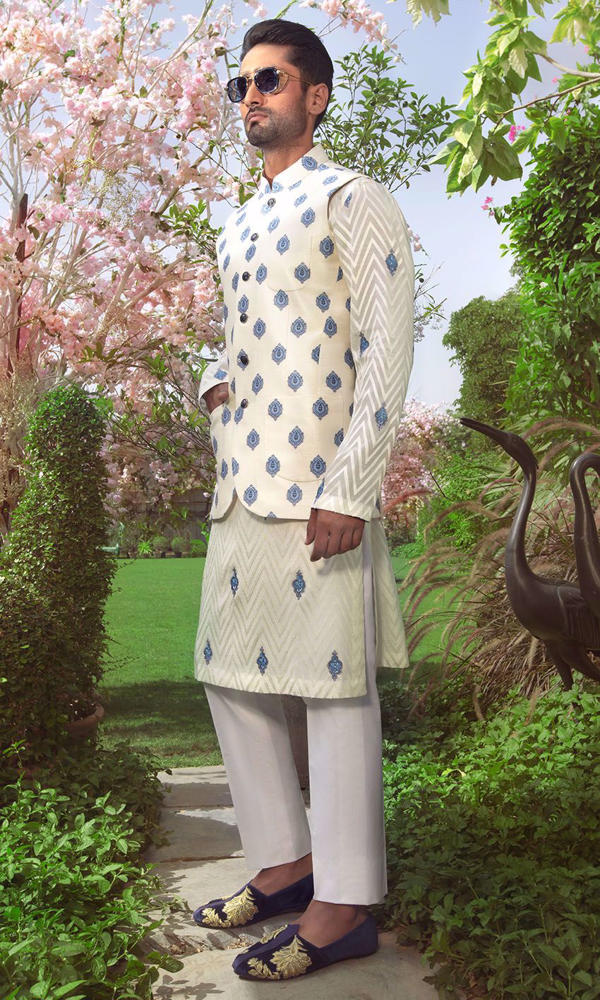 White and Blue Embroidered Cotton Waistcoat Kurta (3-Piece) - Image 4