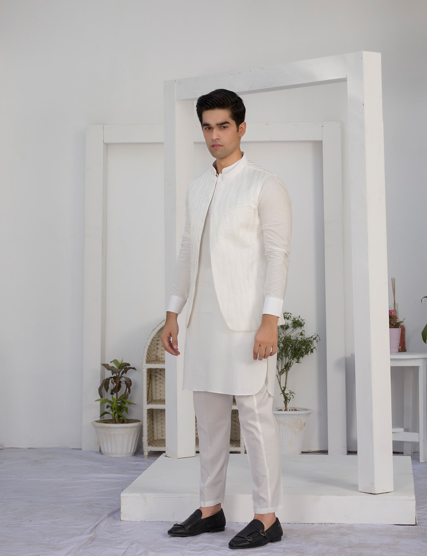 White Embroidered Cotton Waistcoat Kurta Set (3-Piece) - Image 2