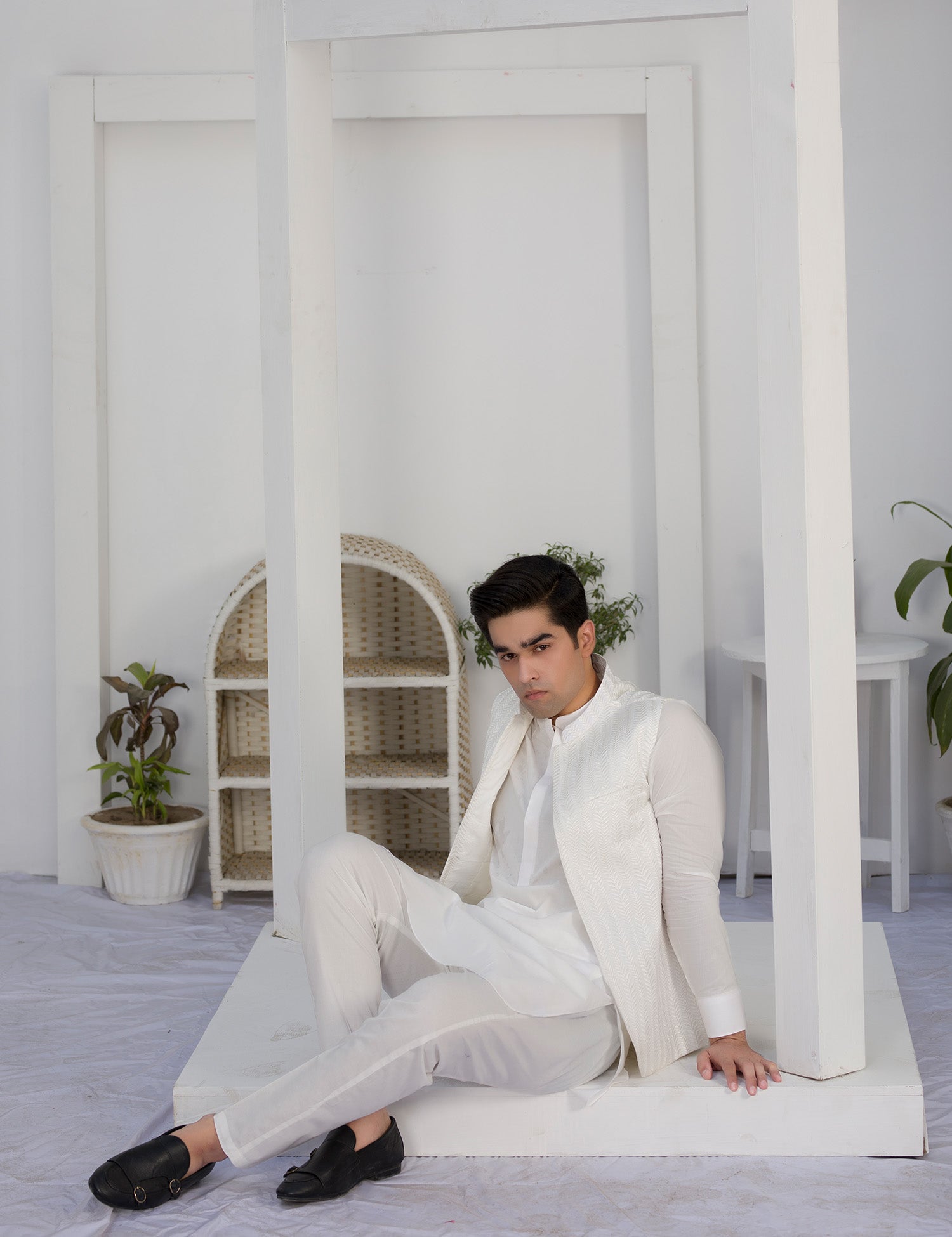 White Embroidered Cotton Waistcoat Kurta Set (3-Piece) - Image 5