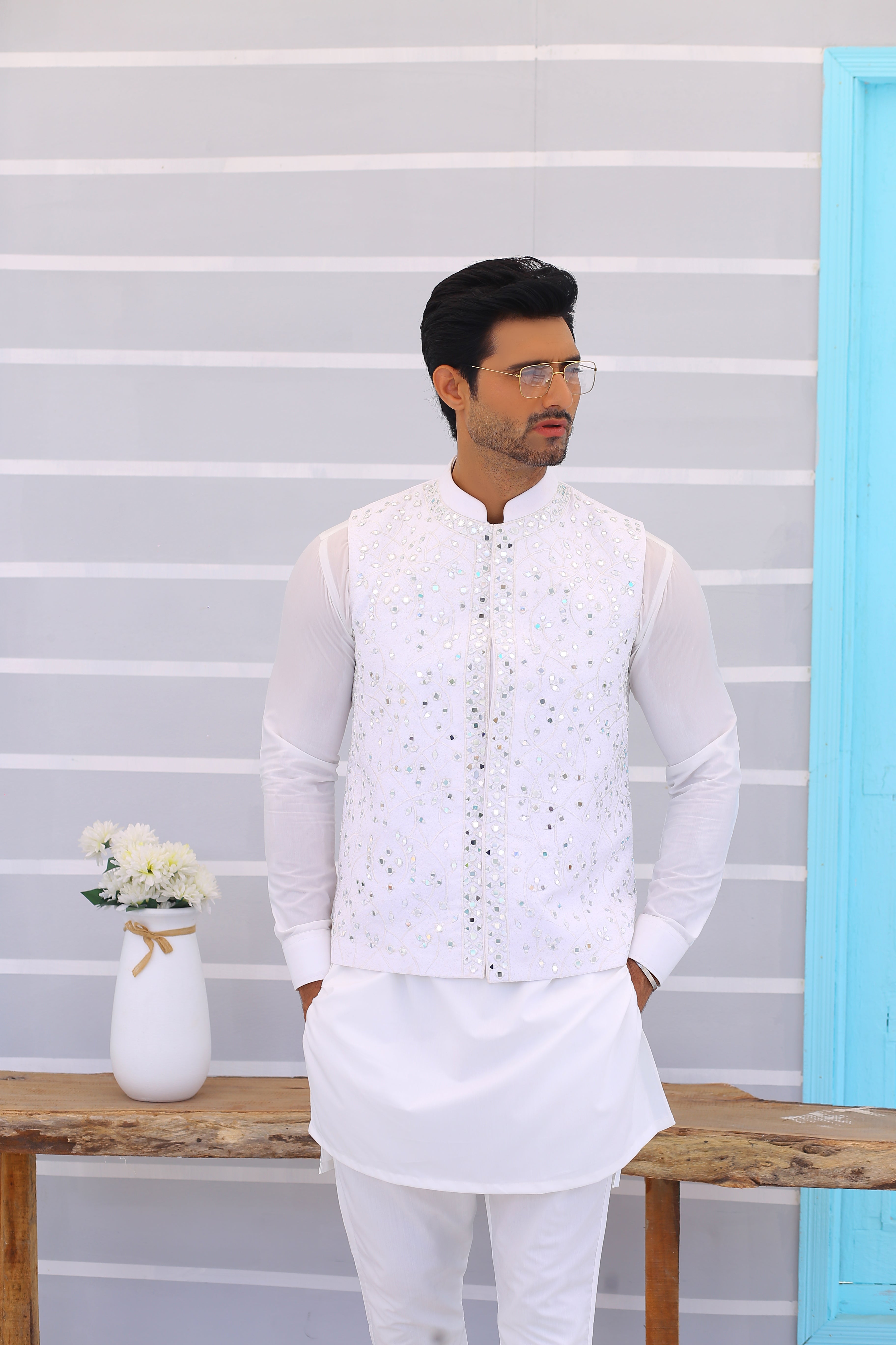 White Mirror Work Cotton Waistcoat Kurta (3-Piece) - Image 2